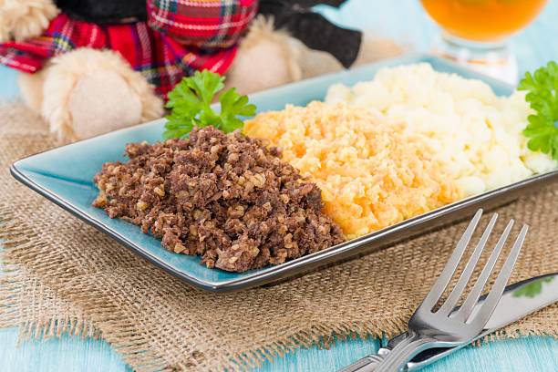 haggis, neeps & tatties - robert burns fotografías e imágenes de stock