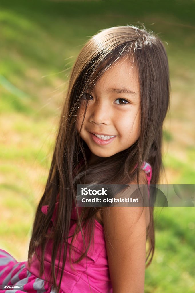 Азиатская маленькая девочка - Стоковые фото 2-3 года роялти-фри
