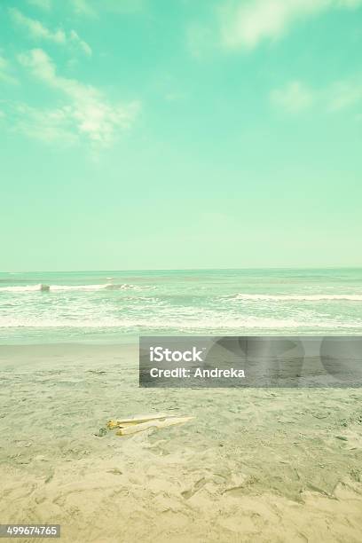 Foto de Retrô Praia Turquesa e mais fotos de stock de Amarelo - Amarelo, Amor, Antigo