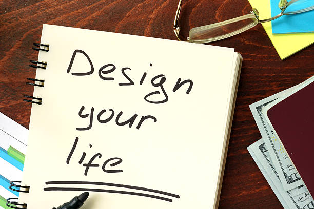 istock Words Design your life written in the notepad. 499692518