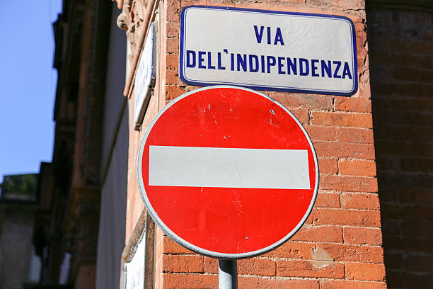 istock Road to independence in Bologna 499694064