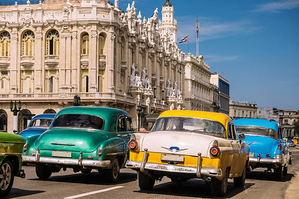 istock Vintage cars on Capitolio 499694938
