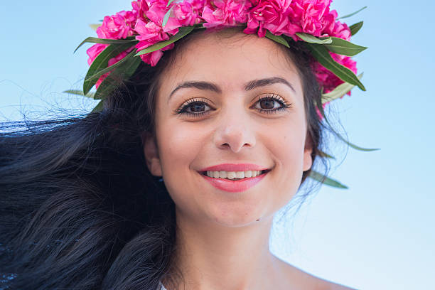 istock Beautiful girl 499696310