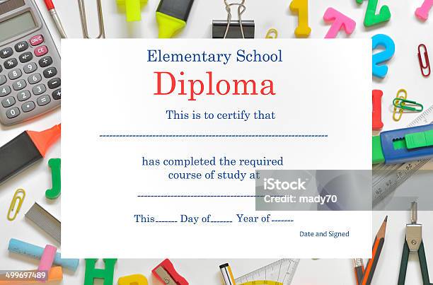 Educazione Di Scuola Materna Diploma - Fotografie stock e altre immagini di Alfabeto - Alfabeto, Blu, Certificato