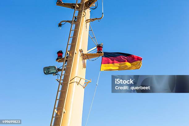 Deutsche Flagge Auf Schiff Stockfoto und mehr Bilder von Deutsche Flagge - Deutsche Flagge, Kriegsschiff, Schiff