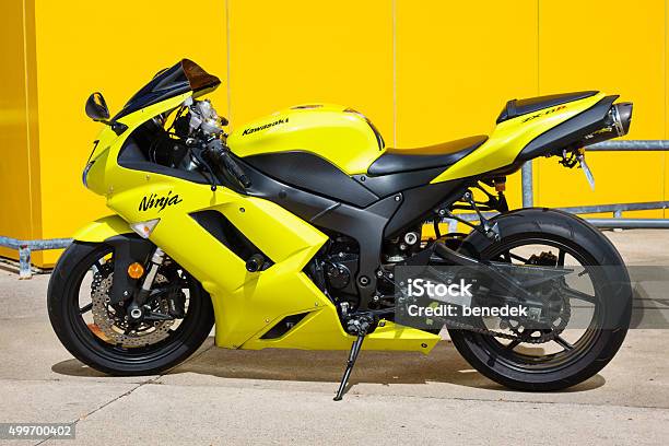 가와사키 닌자 Zx 6R 스포츠 오토바이 오토바이에 대한 스톡 사진 및 기타 이미지 - 오토바이, 노랑, 0명 - Istock
