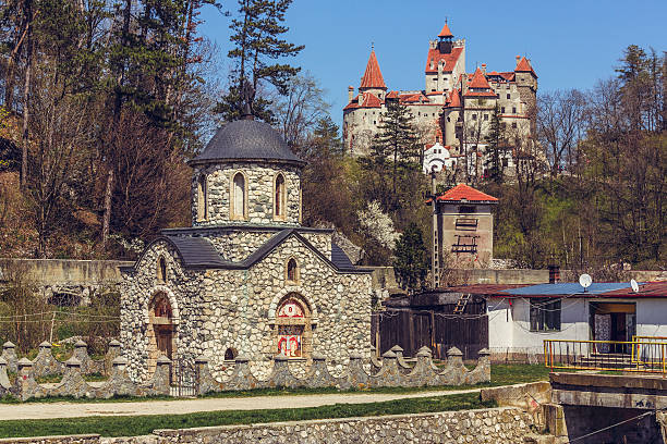 castelo de bran, roménia - vlad vi imagens e fotografias de stock