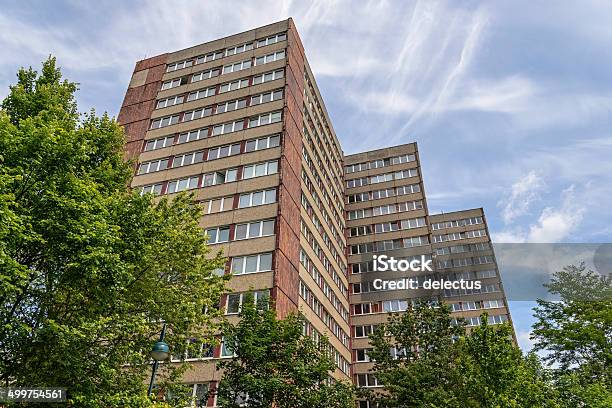 Gdr Типичные Высокой Посадкой Plattenbau Зданий — стоковые фотографии и другие картинки Уродливость - Уродливость, Франкфурт-на-Одере, Архитектура