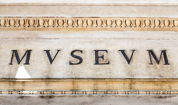 istock Italian Museum Entrance 499757771