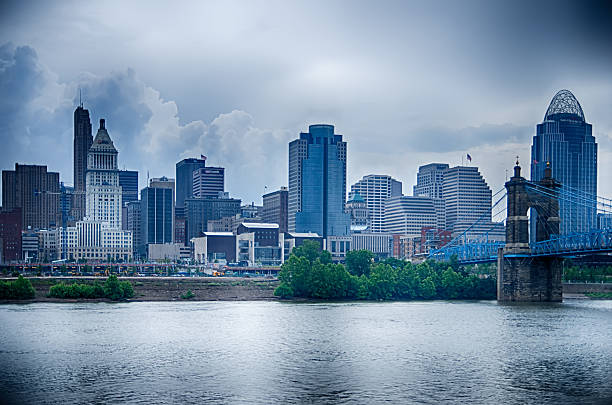 istock Cincinnati skyline. Image of Cincinnati skyline and historic Joh 499759171
