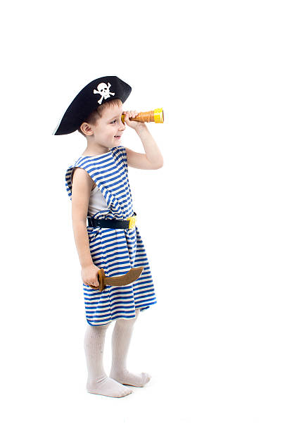 istock kid in pirate costume 499779074