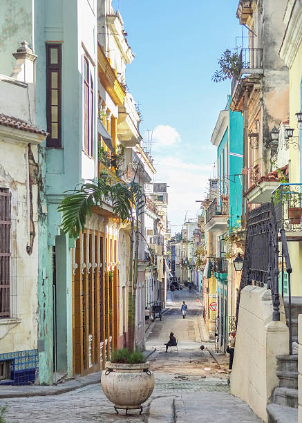 istock street scenery in Havana 499780258