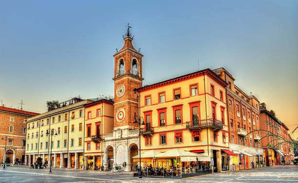 piazza tre martiri a rimini, italia - brick european culture facade famous place foto e immagini stock