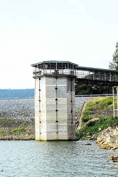 istock Lake at dam and mountains 499782407