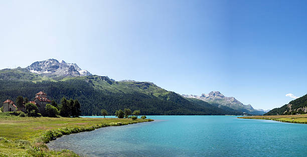 lago de silvaplana - castle engadine alps lake water imagens e fotografias de stock