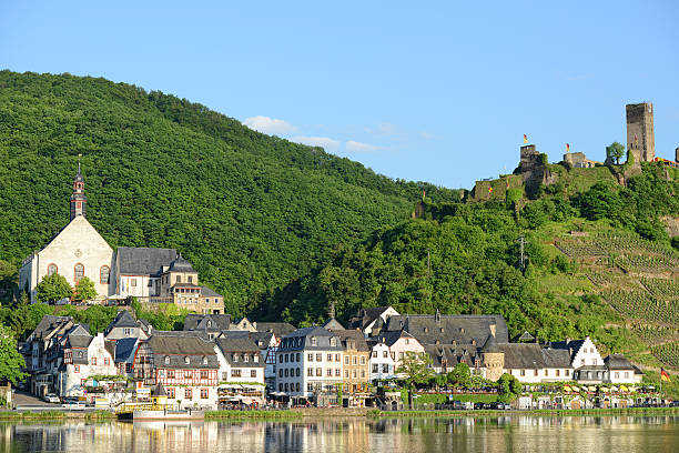 istock Cityscape of Beilstein (Mosel Valley) 499846325