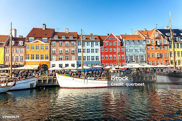 Nyhavn Kopenhagen Dänemark Stockfoto und mehr Bilder von Außenaufnahme von Gebäuden - Außenaufnahme von Gebäuden, Bauwerk, Blau