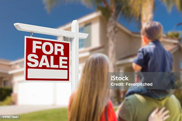 Family Facing For Sale Real Estate Sign And House Stock Photo - Download Image Now - For Sale Sign, Real Estate Sign, 30-39 Years