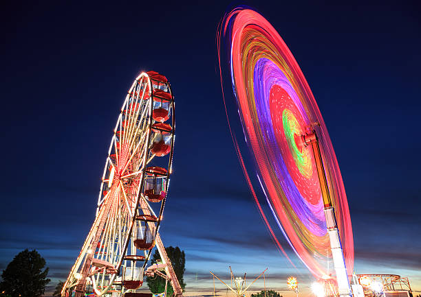 istock Amusement park at dusk 499912755