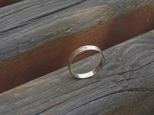 istock Ring on a wooden bench 499913225