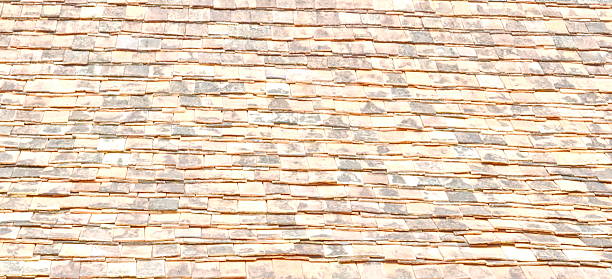 wooden крыше - macro construction building activity roof tile стоковые фото и изображения
