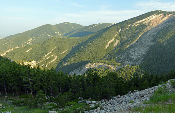 montanhas bighorn, no estado de wyoming - bighorn mountains - fotografias e filmes do acervo