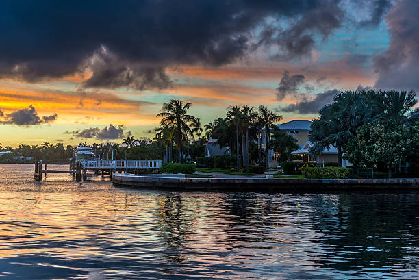 Florida Sunset Sunset over the neighbourhood in south florida hollywood florida photos stock pictures, royalty-free photos & images