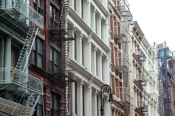 istock Cast-Iron buildings are dime a dozen on this block 499978216