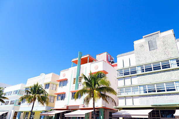 istock Art deco architecture of Miami Beach, Florida 499979403