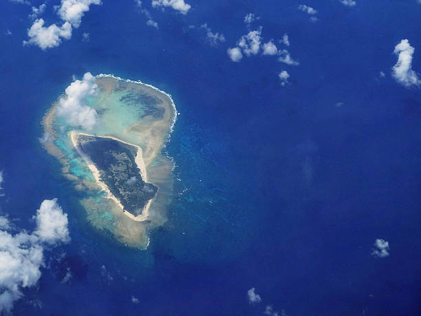 istock Tropical island in the Pacific ocean 499981054