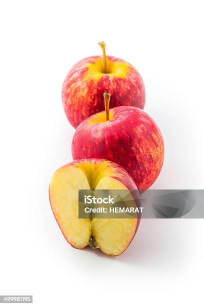 Tomates Red Apple Isolado A Branco - Fotografias de stock e mais imagens de Alimentação Saudável - Alimentação Saudável, Bebida, Caule de planta