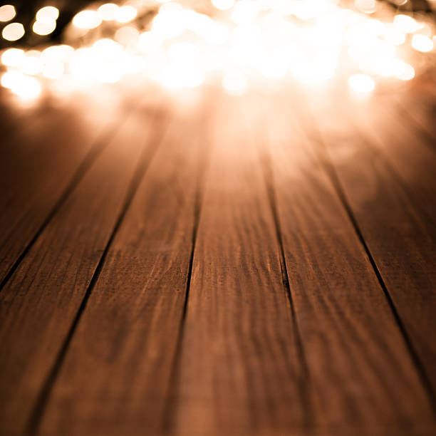 istock Plank wood with christmas lights 500000812