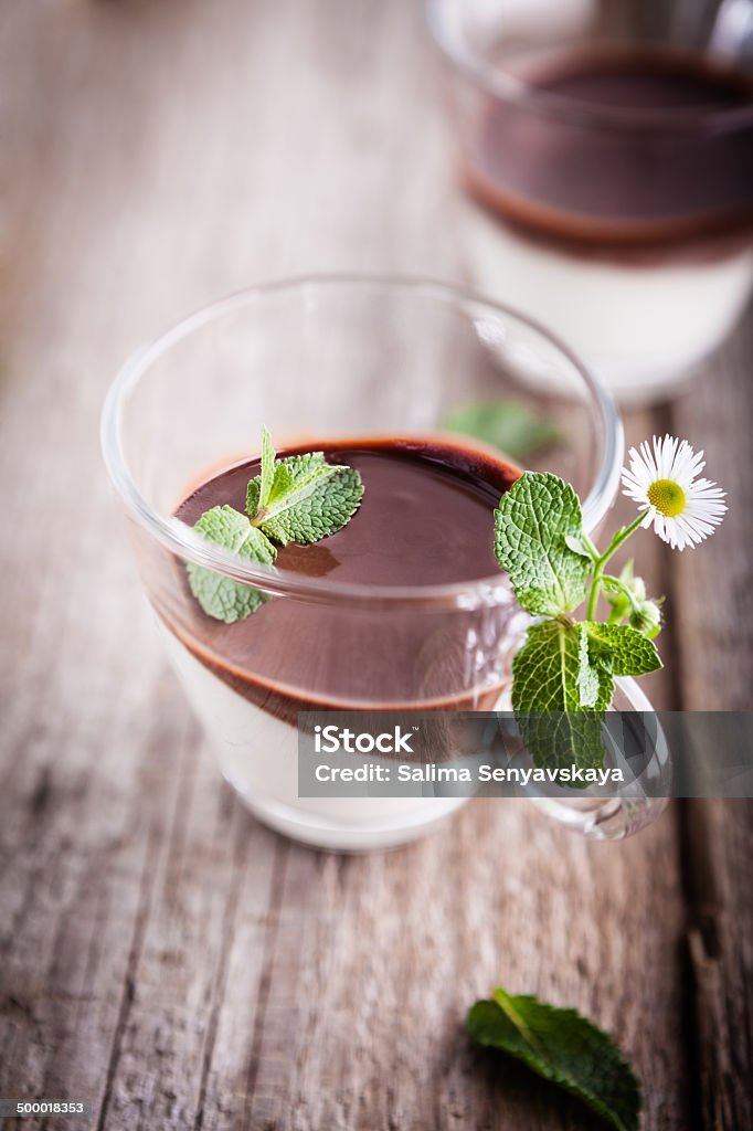 Sobremesa de Chocolate - Foto de stock de Copo royalty-free