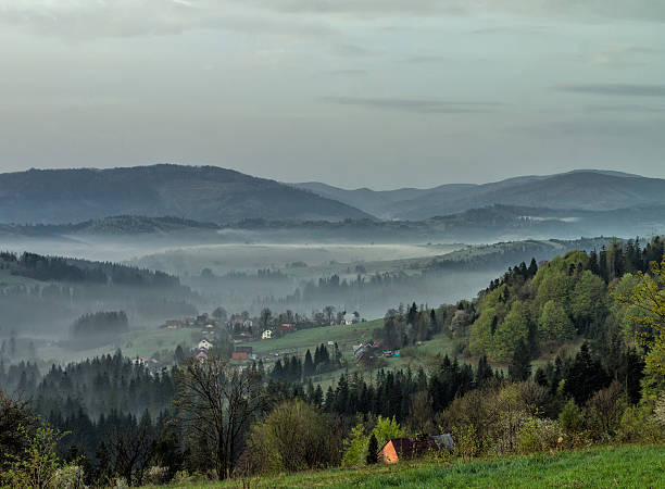 istock Fog in the mountains at sunrise 500035893