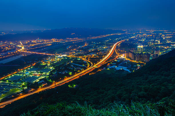 istock night view of Taipei 500036055