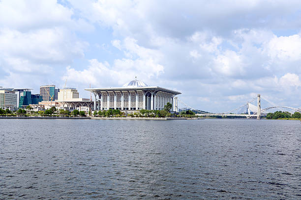 istock Tunku Mizan Zainal Abidin Mosque 500036106