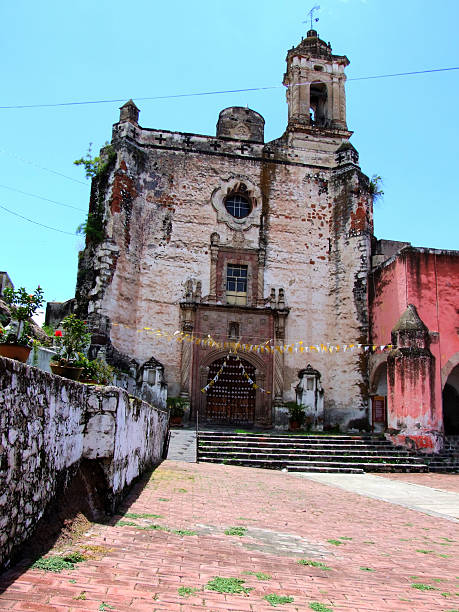 istock Mexico Chapels - Travel Sites 500037913