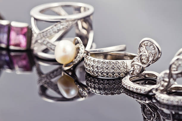 variedade de prata jóias - bead jewelry drop stone imagens e fotografias de stock