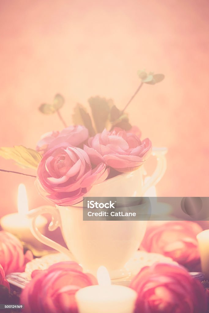 Teetassen, Rosen und Candleight - Lizenzfrei Blume Stock-Foto