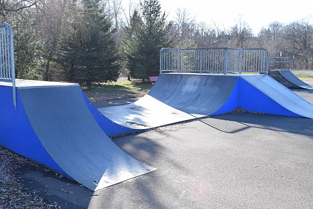 istock Mini Ramp Skatepark Ramps Blue And Black 500136296