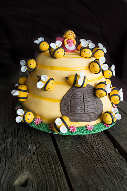 istock Children's birthday cake with bees 500149891