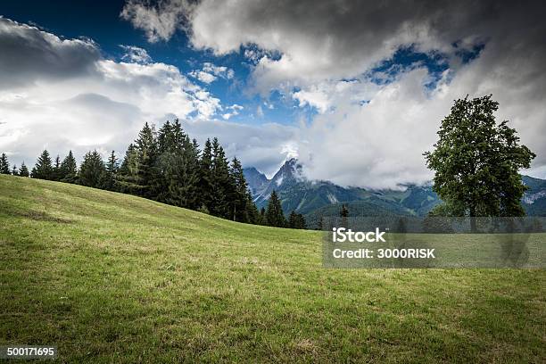 Kitzbühel En La Región De Tirol Foto de stock y más banco de imágenes de Abierto - Abierto, Actividades recreativas, Aire libre