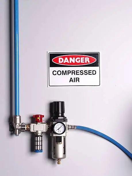 Fixed color coded compressed air line with pressure regulator, scale and flexibly hose, wall mounted, Melbourne 2015
