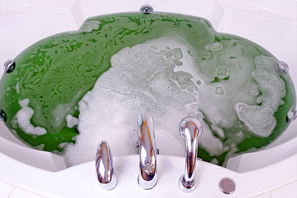istock bathtub full of water 500172875
