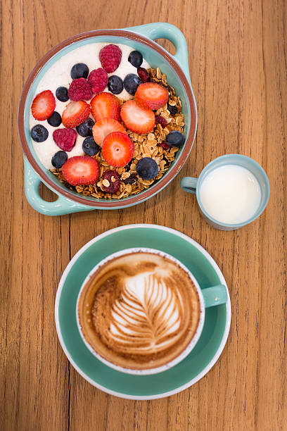 istock Granola Breakfast in green bowl 500186256