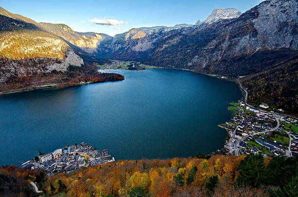 istock Beautiful village of Hallstatt 500205224