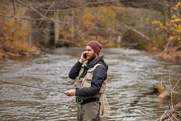 istock Sorry missed your call (I was on the other line) 500217260