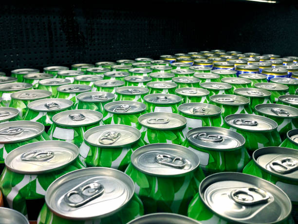 istock Aluminum pack of cans 500218047