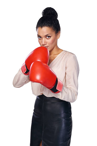 la force, la puissance et la concurrence concept. - women business strength boxing photos et images de collection