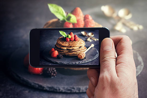 grano saraceno frittelle con frutta - food photography foto e immagini stock